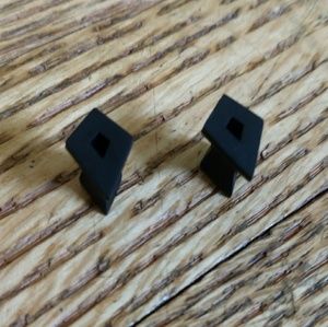 Black silicon gauges